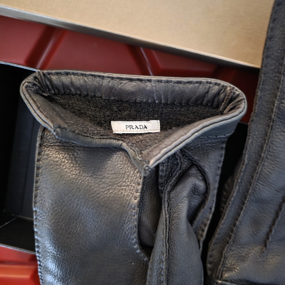 Prada Black Leather Gloves